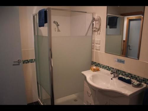 Bush House & Eco Retreats Lodge Lorne